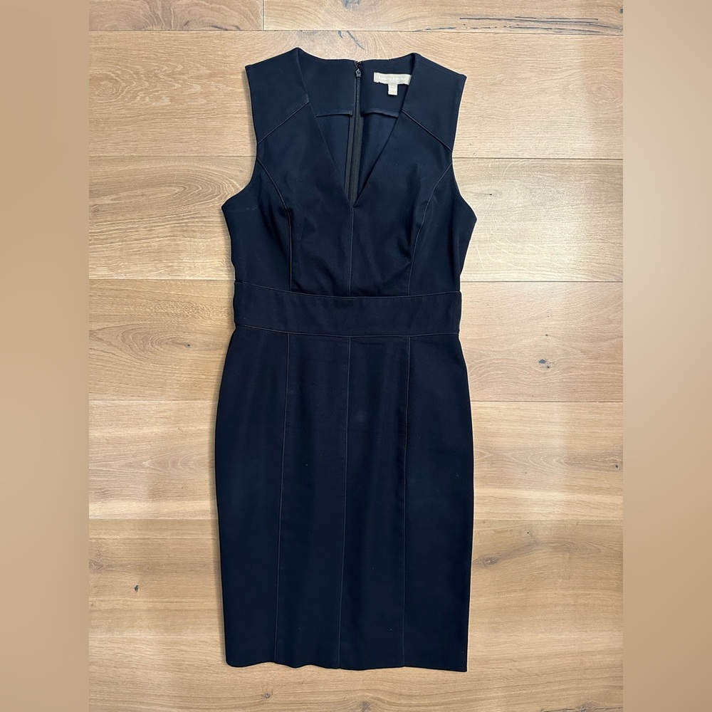 Banana Republic navy blue sleeveless dress.